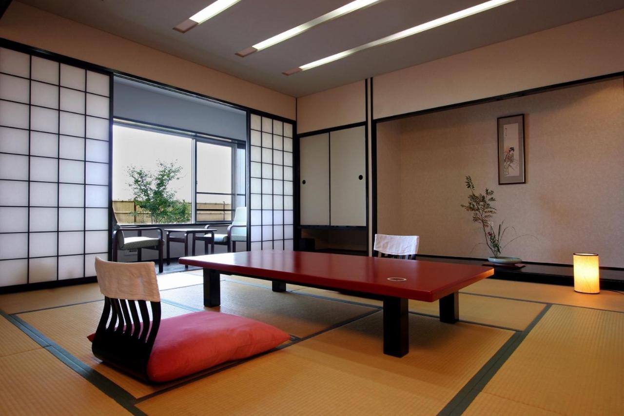 Hotel Shinki à Shibukawa Extérieur photo