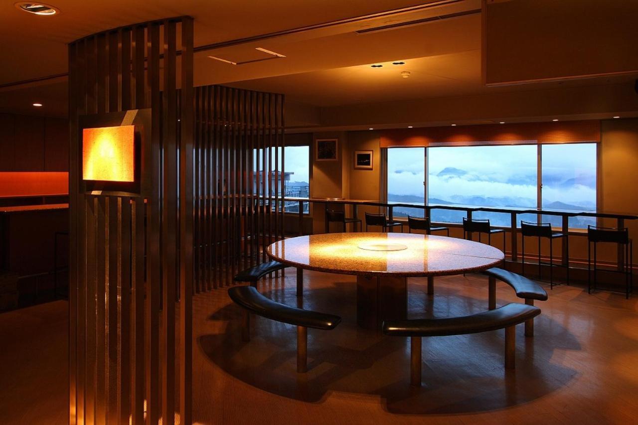 Hotel Shinki à Shibukawa Extérieur photo