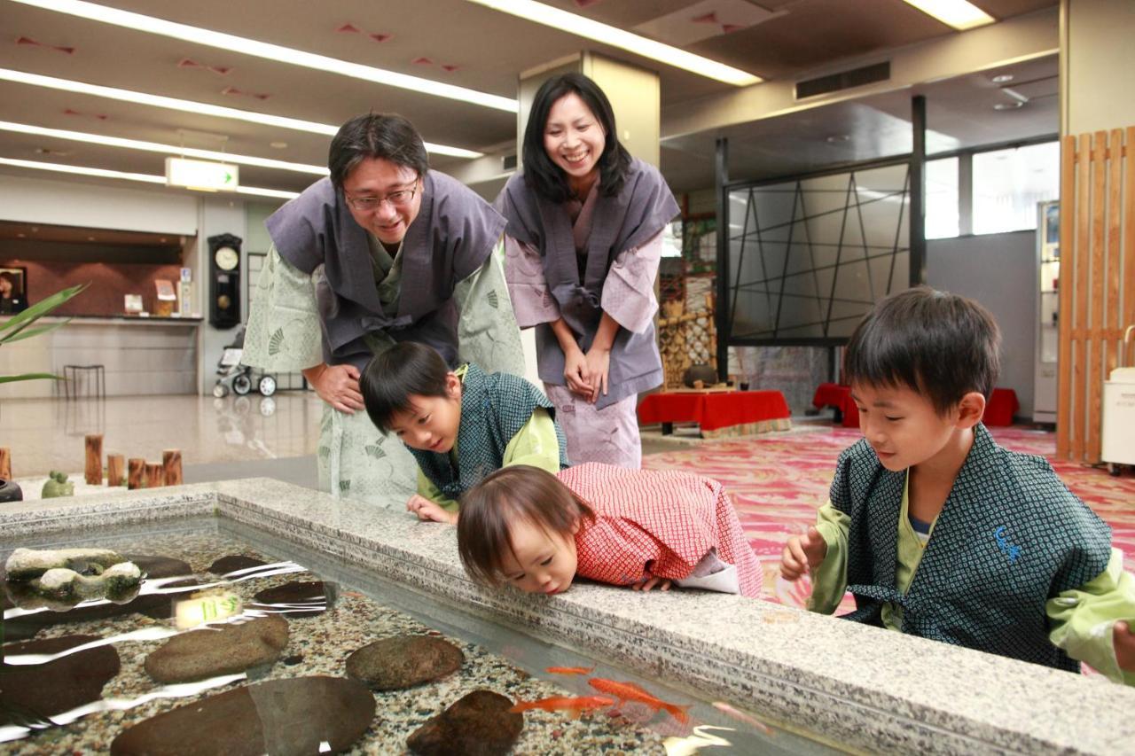 Hotel Shinki à Shibukawa Extérieur photo