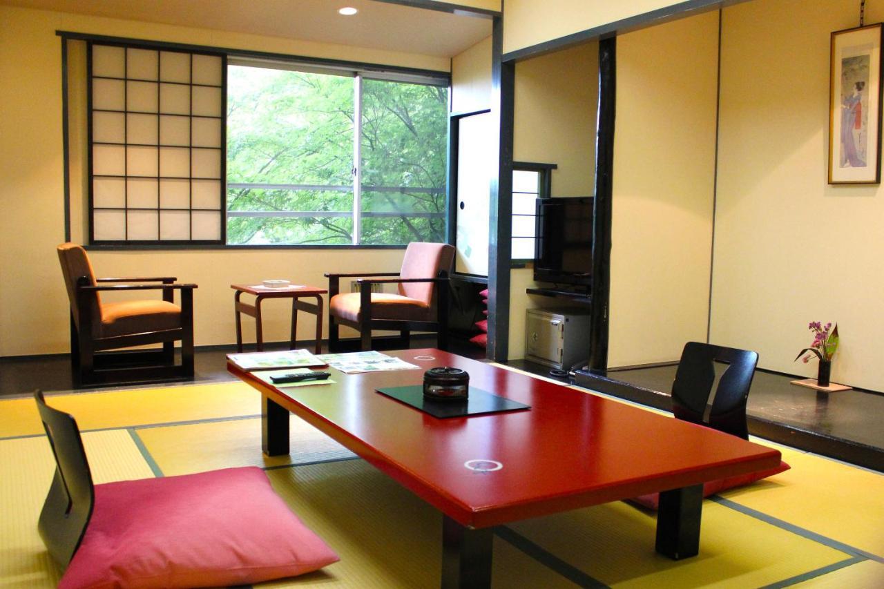 Hotel Shinki à Shibukawa Extérieur photo